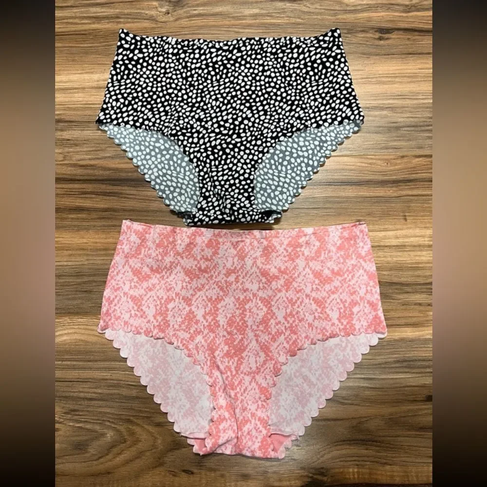 2 secret treasure panties‎